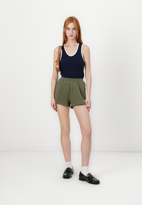 FAZY - Tracksuit bottoms - khaki3