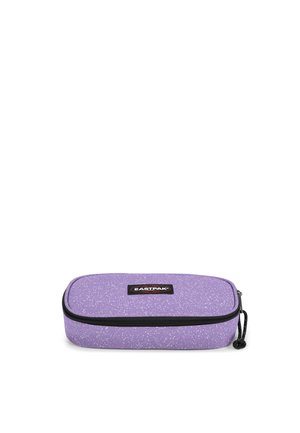 Estuche rectangular morado con motas blancas, cremallera negra y logo de Eastpak en la parte superior.