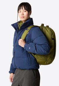 The North Face VAULT - Mochila - forest olive light heat