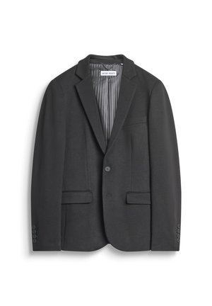 Blazer nero su misura con rever a punta, chiusura a un bottone, due tasche frontali e fodera a righe testurizzata.