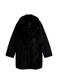 Černý kabát z umělého kožíšku se širokým límcem, dlouhými rukávy a bočními kapsami. Má měkkou texturu a rovný, volný střih.