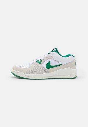 Jordan, Baskets basses - white