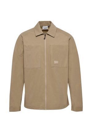 Beige letvægtsjakke med frontlynlås, to store brystlommer og krave. Glat stof med minimale syninger.