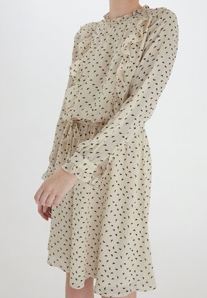 Sukienka z dżerseju