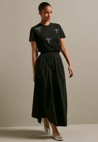 Next SHORT SLEEVE  REGULAR FIT - T-shirts print - black