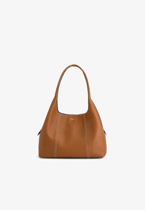 Braune Leder-Schultertasche mit glatter Textur, geschwungenem Griff und weißen Ziernähten; verfügt über ein geräumiges Design mit offenem oberen Abschluss.