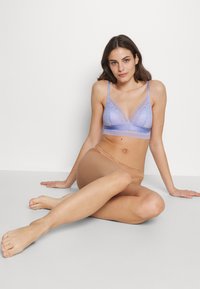 LASCANA VIVANCE BY LASCANA BRALETTE - Trīsstūrveida krūšturis - lilac