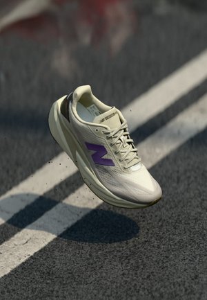 FUELCELL REBEL V5 - Sporta apavi staigāšanai - dream state