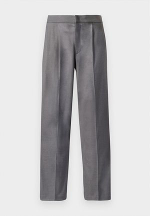 Pantalons ajustés gris avec une coupe droite, présentant une texture lisse, un devant plissé et une taille sans fermeture visible.