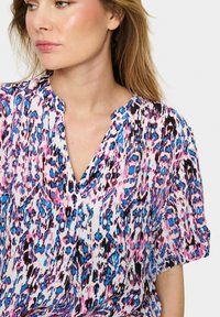 Saint Tropez AGNES SS - Blouse - pink c ikat paint