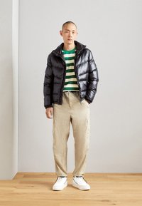 Antony Morato REGULAR FIT JACKET WITH AN IRIDESCENT EFFECT - Chaqueta de invierno - black