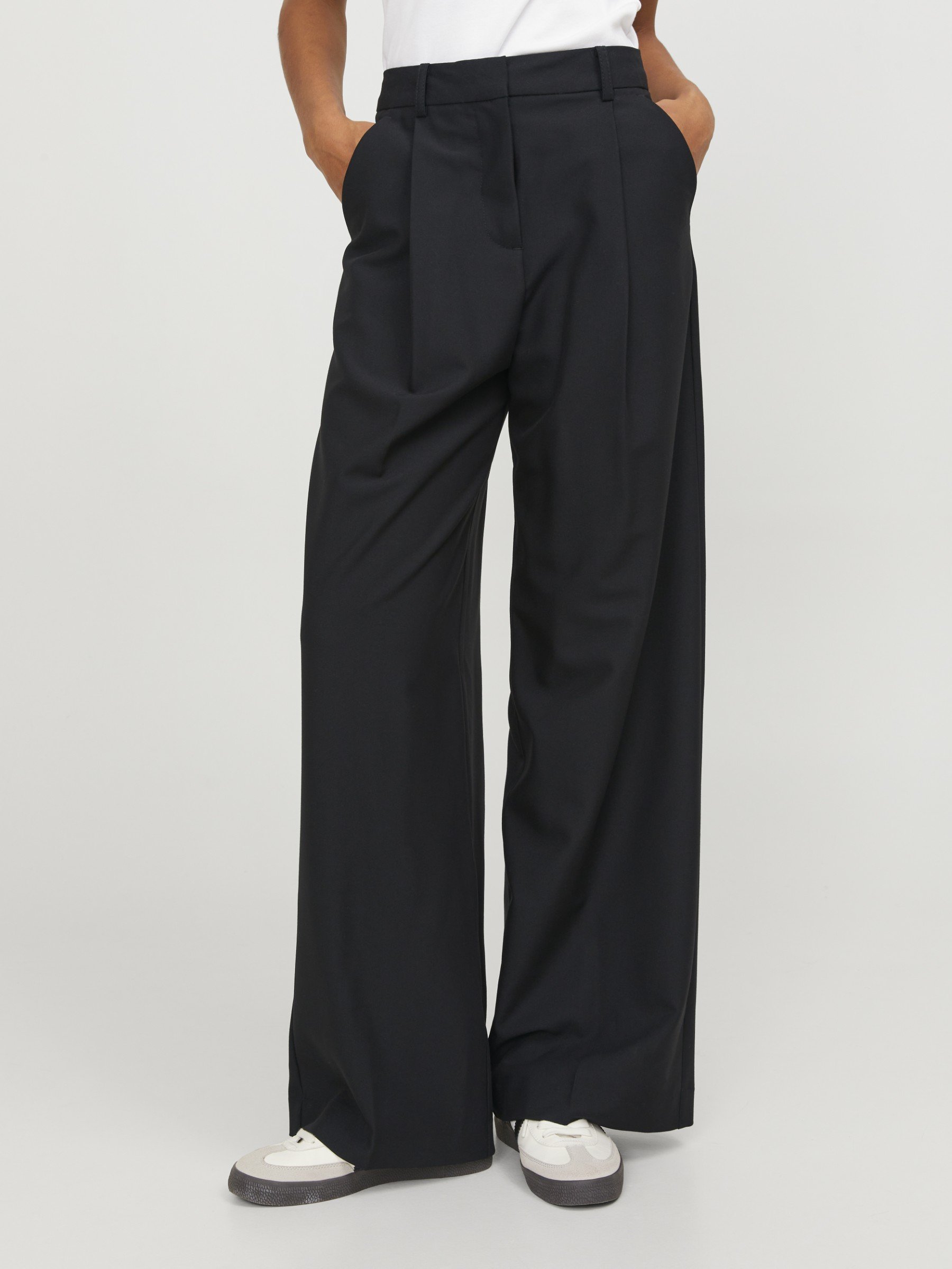 JJXX JXELLIS Two-Tuck Wide Leg Tailored Trousers Black 極太 Y2K モード JJXX JXAYA ELLIS WIDE PANTS - Trousers - black/mottled black