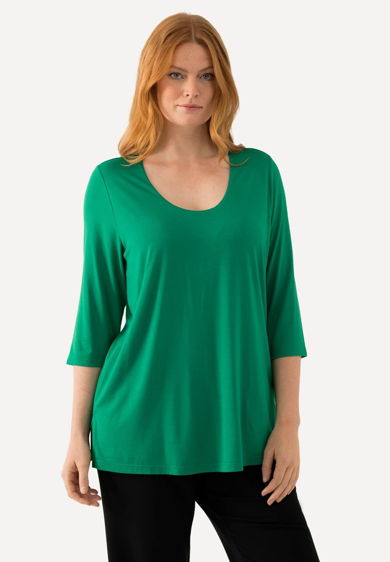 Ulla Popken TIEFER RUNDHALSAUSSCHNITT  - Langarmshirt - green