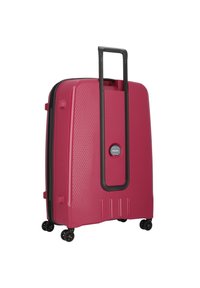Valigia rigida rosa con superficie texture, manico nero retrattile e quattro ruote nere per una facile mobilità.