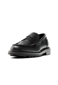 Zwarte leren loafers met een ronde neus, voorzien van een gestikte detail op de bovenkant en een gemarmerde rubberen zool voor grip.