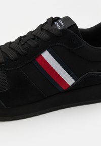 Tommy Hilfiger Sneakers basse - black