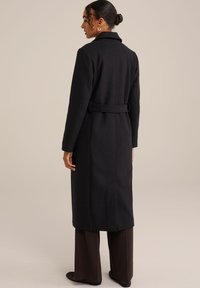 WE Fashion Klasisks mētelis - black