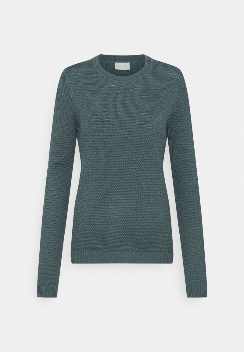 Pull en tricot texturé à manches longues, couleur bleu sarcelle doux, avec encolure ronde et bords côtelés aux poignets et à l'ourlet.