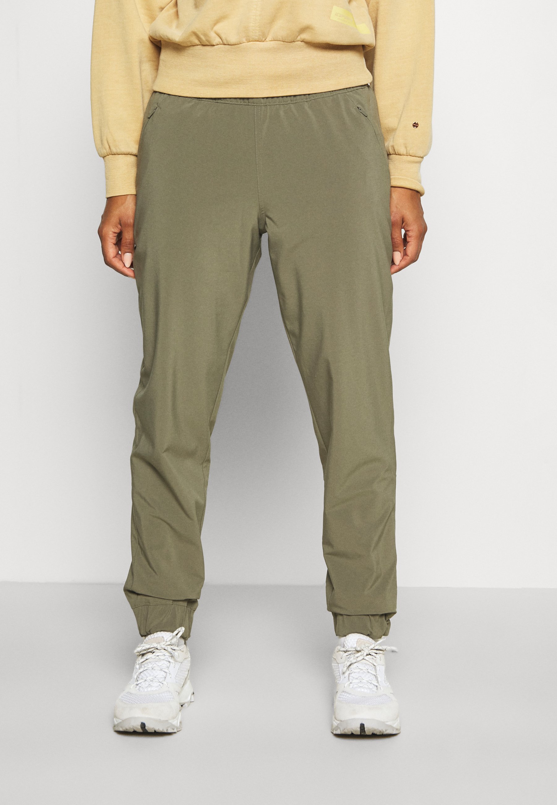columbia pleasant creek warm jogger