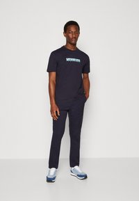 Calvin Klein MODERN - Chino - night sky