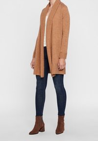 Vero Moda Kofta - light brown