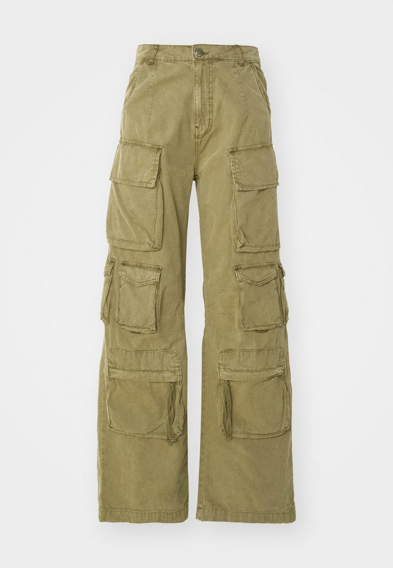 Pantaloni cargo