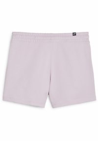 Ljuslila shorts i mjukt tyg, med resårmidja och en enkel, odekorerad design med sydda fållar.