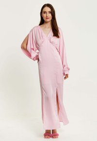 Liquorish WITH SLEEVE SLITS - Maxi dress - pink