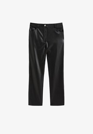 Pantalones de cuero sintético negro con corte recto, que cuentan con cierre frontal de botones y dos bolsillos laterales. Textura suave con acabado brillante.