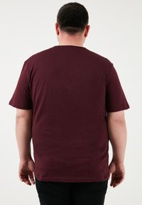 Buratti PLUS SIZE - Basic póló - bordeaux