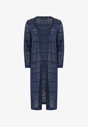 Cardigan long bleu marine à ouverture avant avec des motifs géométriques complexes en tricot et des manches longues.