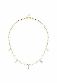 Guldmetallkedja med rektangulära länkar, med tre hängande ädelstenar i rosa, blå och gröna nyanser. Minimalistisk design.