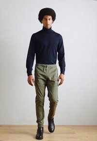INDICODE JEANS Παντελόνι cargo - olive