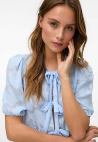 Vero Moda VMGABI - Bluza - cashmere blue