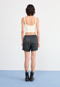 Thumbnail Image 4