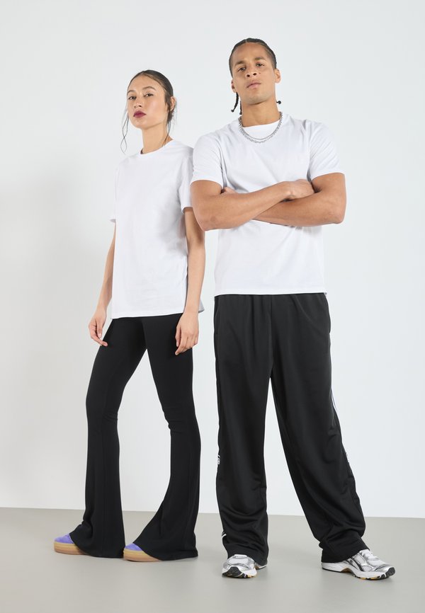 UNISEX 2 PACK BASIC REGULAR T SHIRT - Basic T-shirt3