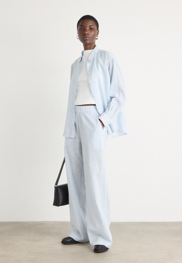 COLIN TONYA PANTS - Trousers4