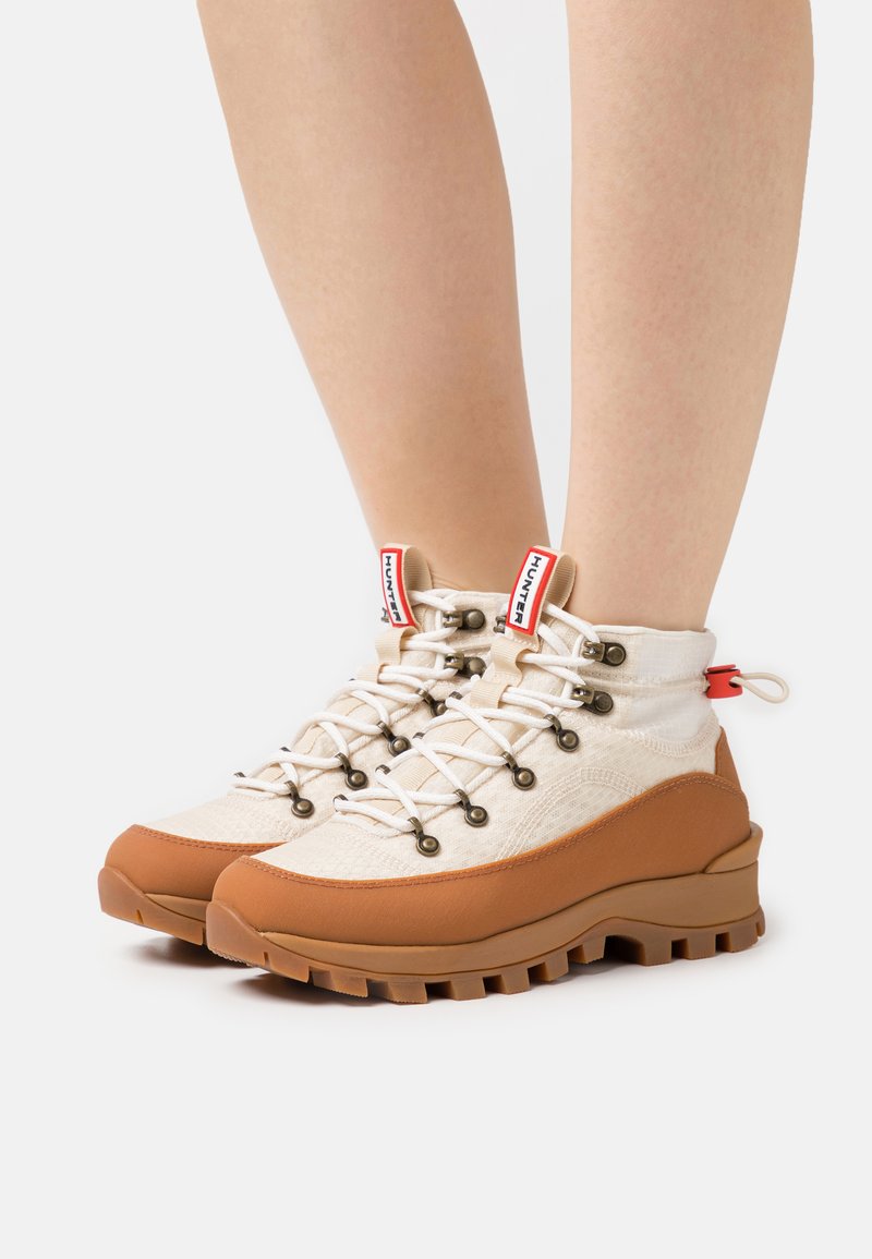 Hunter ORIGINAL WOMENS TRAVEL EXPLORER BOOT Botine cu șireturi