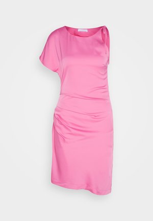 Pink one-shoulder dress made of smooth fabric, featuring a gathered side detail and a relaxed fit. Short sleeves and knee-length cut.