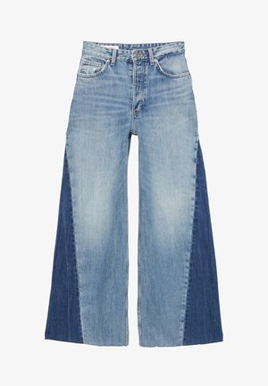 Wide-leg jeans made of blue denim, featuring a gradient design with light and dark blue panels. Classic five-pocket styling and front zip.