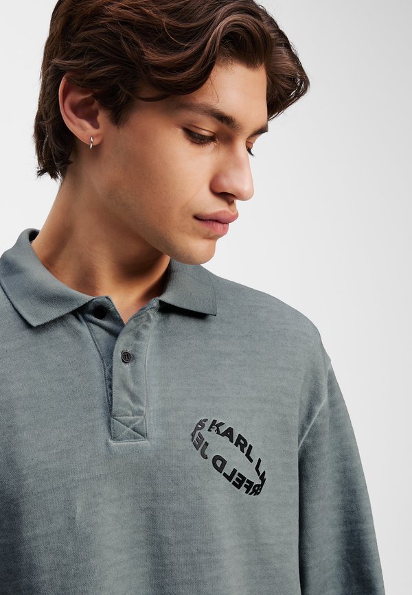 Polo shirt - monument4