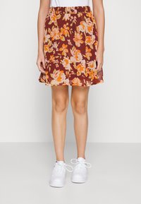 VILA Petite VIVINCE SHORT SKIRT - Minissaia - fired brick