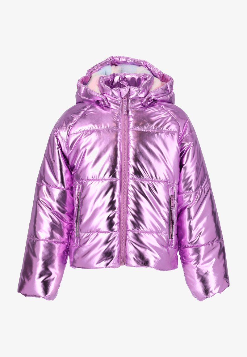 Metalen roze pufferjack met een capuchon, voorzien van een ritssluiting aan de voorkant en twee ritszakken aan de zijkant. Gevoerde indeling en een gladde, glanzende textuur.