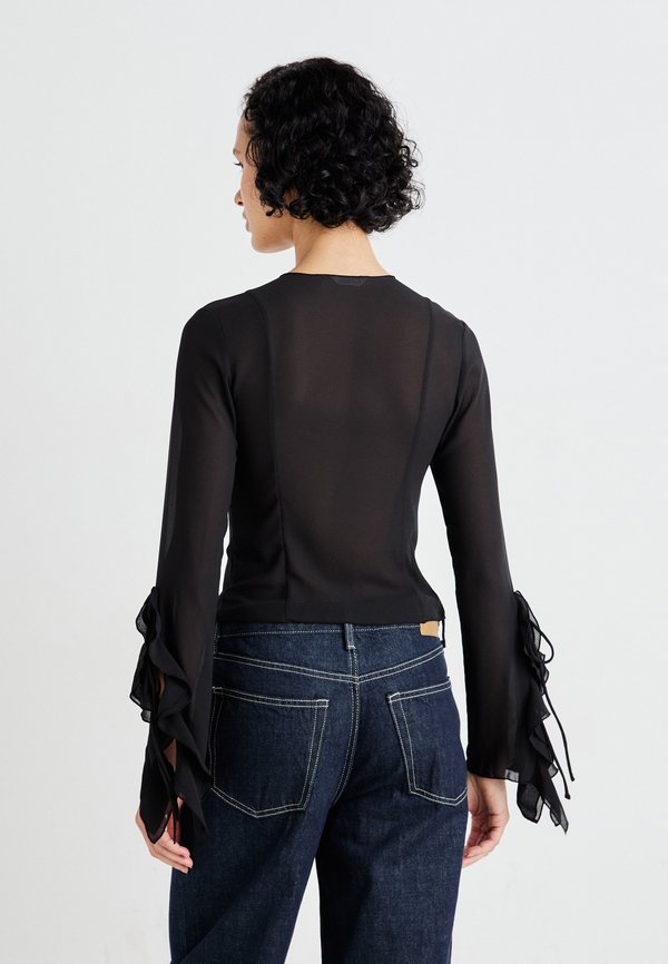 SASHA LONGSLEEVE FRILL  - Blouse3