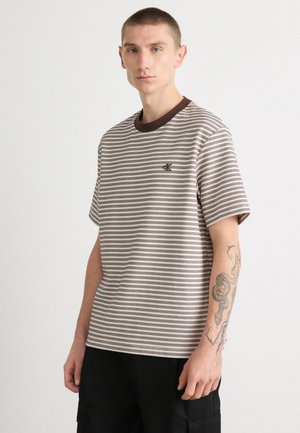 STRIPED OTTOMAN TEE - T-Shirt print - rich brown