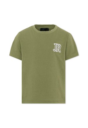 Maglietta verde a maniche corte con collo rotondo e iniziali ricamate in bianco "JR" sul petto sinistro.