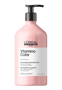 L'Oréal Professionnel Vitamin Color sjampo i en rosa flaske med svart pumpe, med en hvit etikett som har produktdetaljer i svart tekst.