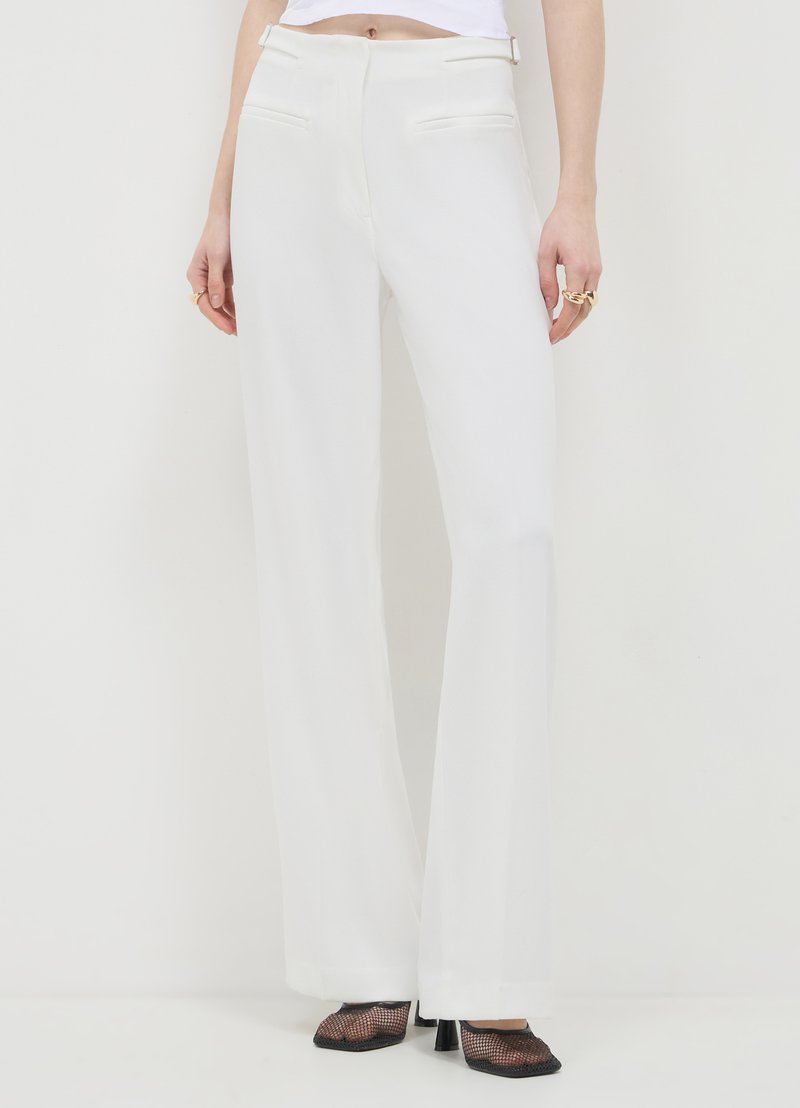 Calliope CON CINTURINI - Stoffhose - bianco