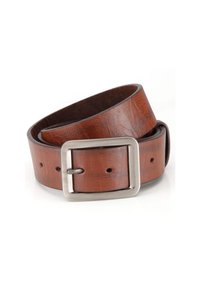 Brauner Ledergürtel mit strukturierter Oberfläche, ausgestattet mit einer silbernen Metallschnalle und mehreren Löchern zur Anpassung. In gewundener Position getragen.