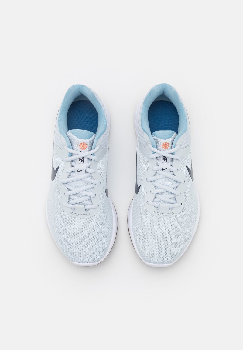 Nike Performance Revolution 6 Nn 4e Zapatillas De Running Neutras Pure Platinum Thunder Blue Dark Marina Blue Worn Blue Hot Curry Light Brown Azul Zalando Es